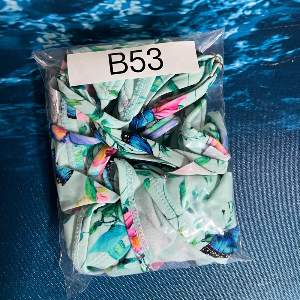 ☀️Nanette Lepore Floral Butterfly Ruffle Triangle Bikini Set Mint Green Size 8 - Picture 11 of 11